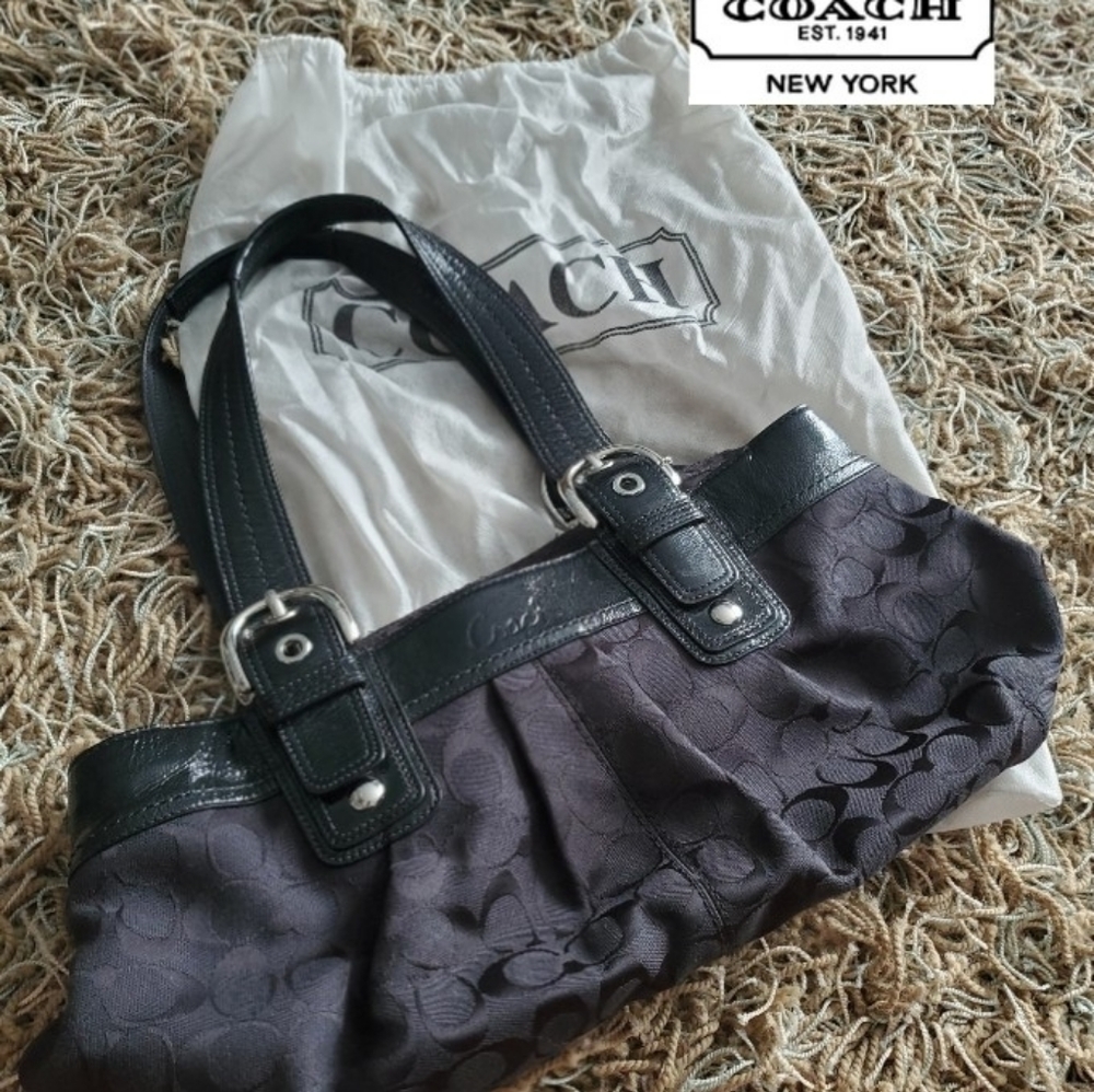 Coach signature tote